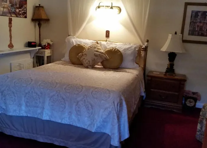 Water View Mini Suite Newport